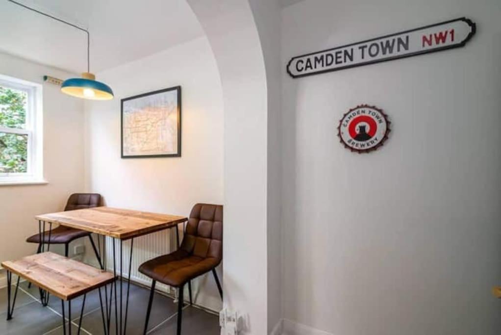 Quiet 4 Bedroom House Between Camden & Kings Cross Лондон Екстериор снимка